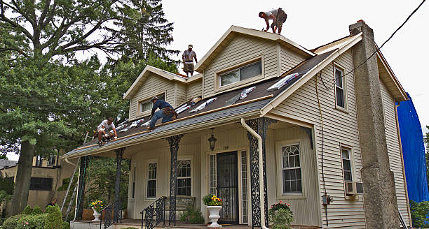 Best Commercial Roof Installation  in Oskaloosa, IA